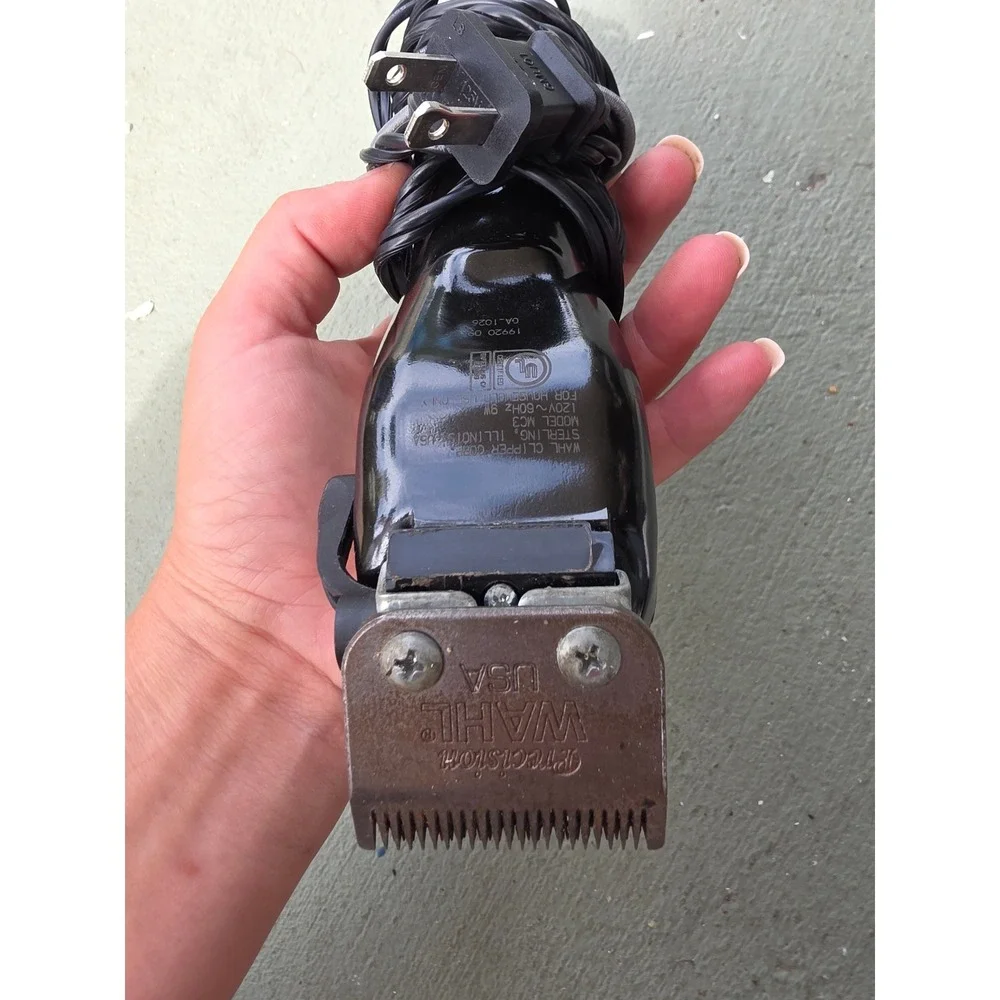Wahl Color Pro Corded Hair Clipper Electric Trimmer White Black 79300-1001 Z1‎